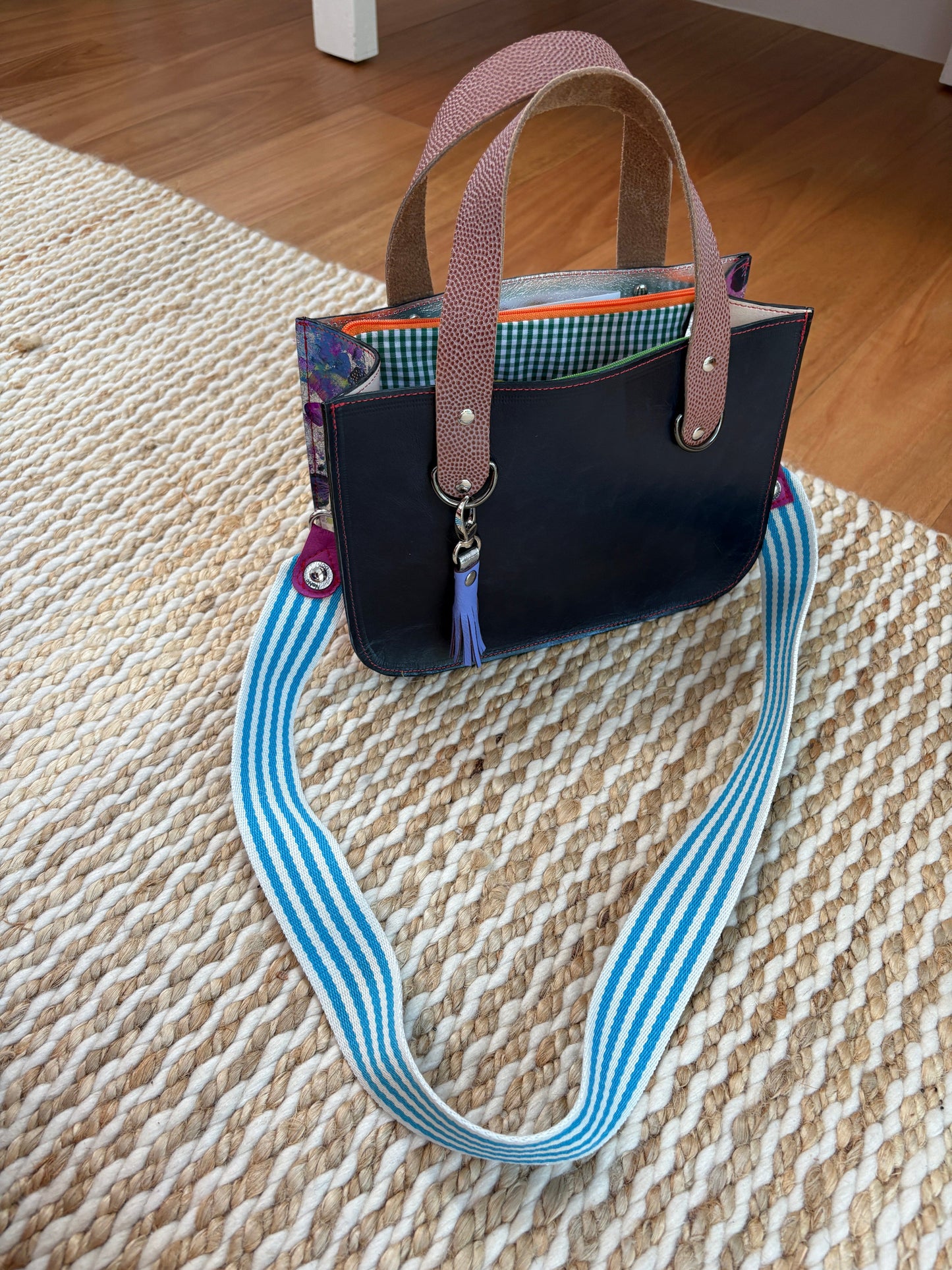 Artist Palette Micro Leather Tote - Coral seas