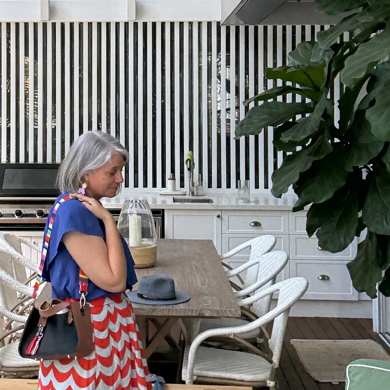 Black Micro Leather Tote - Flower motifs