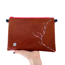 Load image into Gallery viewer, Tan Yarra River - Leather Purse Plus+