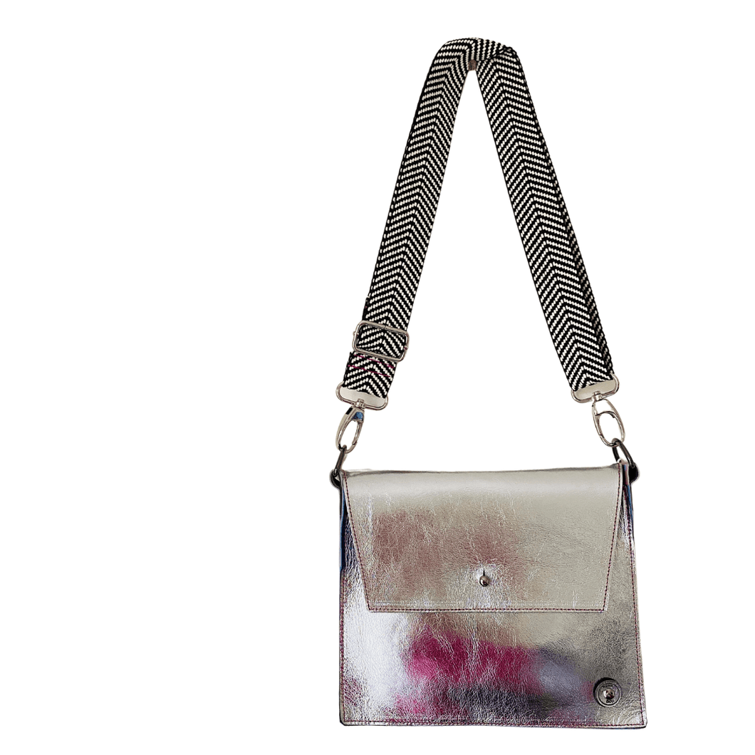 ALLY Leather Crossbody bag - Midi - Silver with Pastel Painted side