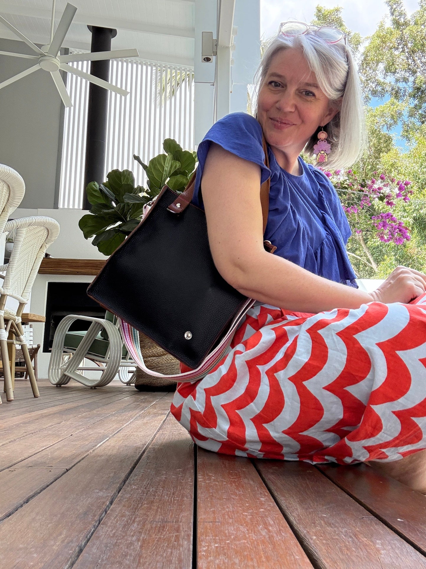 The Everyday Leather Tote - Pebble Black/Tan