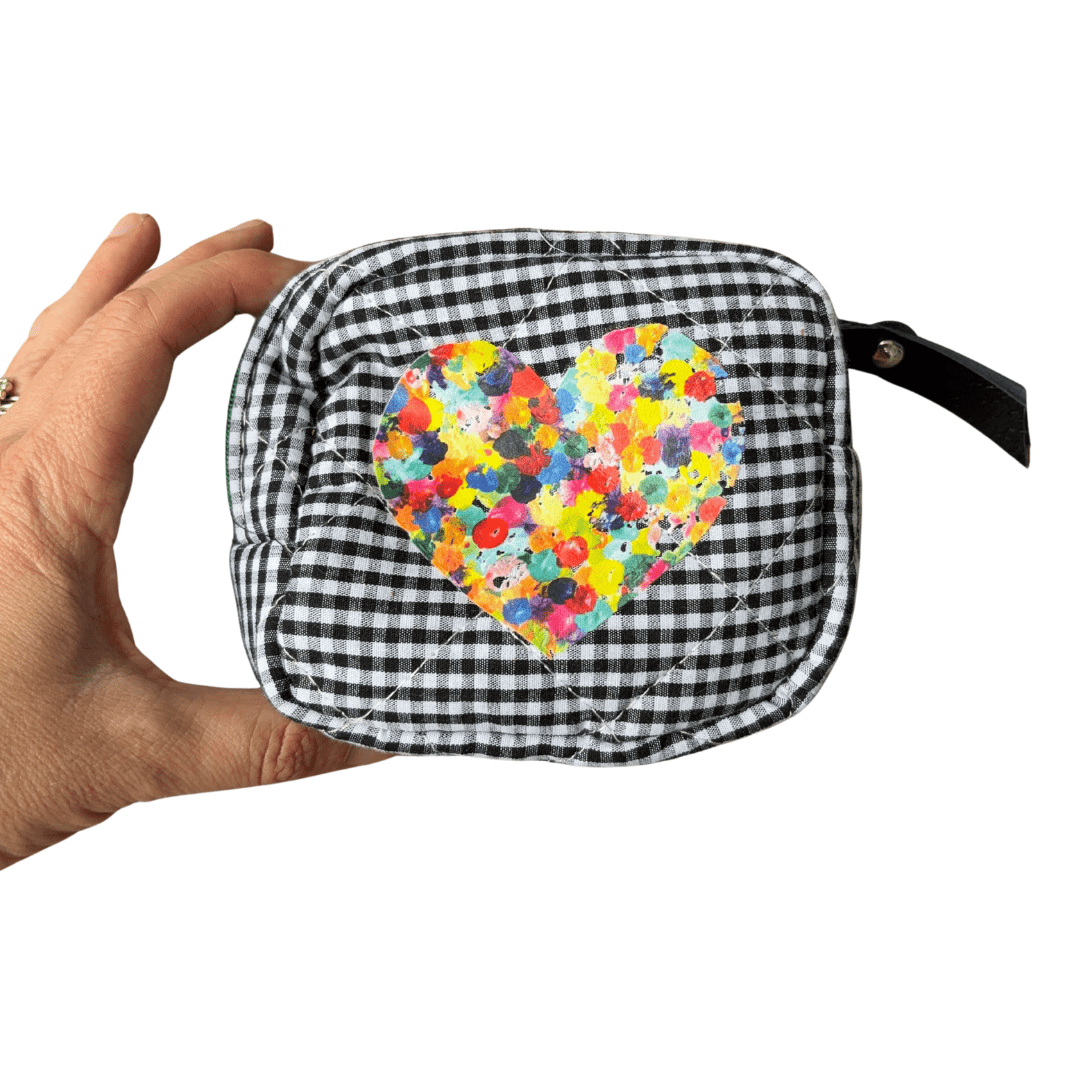 Black Gingham Heart - Zippy Pouch
