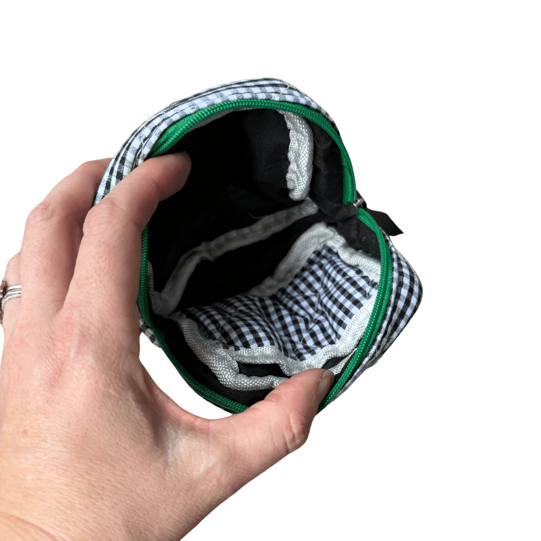 Black Gingham Heart - Zippy Pouch
