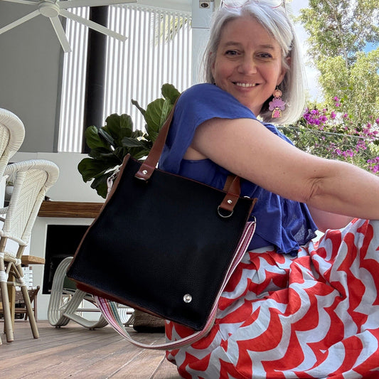 The Everyday Leather Tote - Pebble Black/Tan