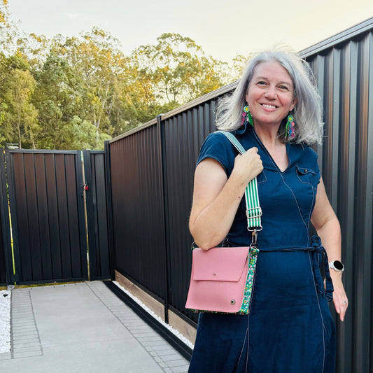 ALLY Leather Crossbody bag - Midi - Ditsy Floral/Pink