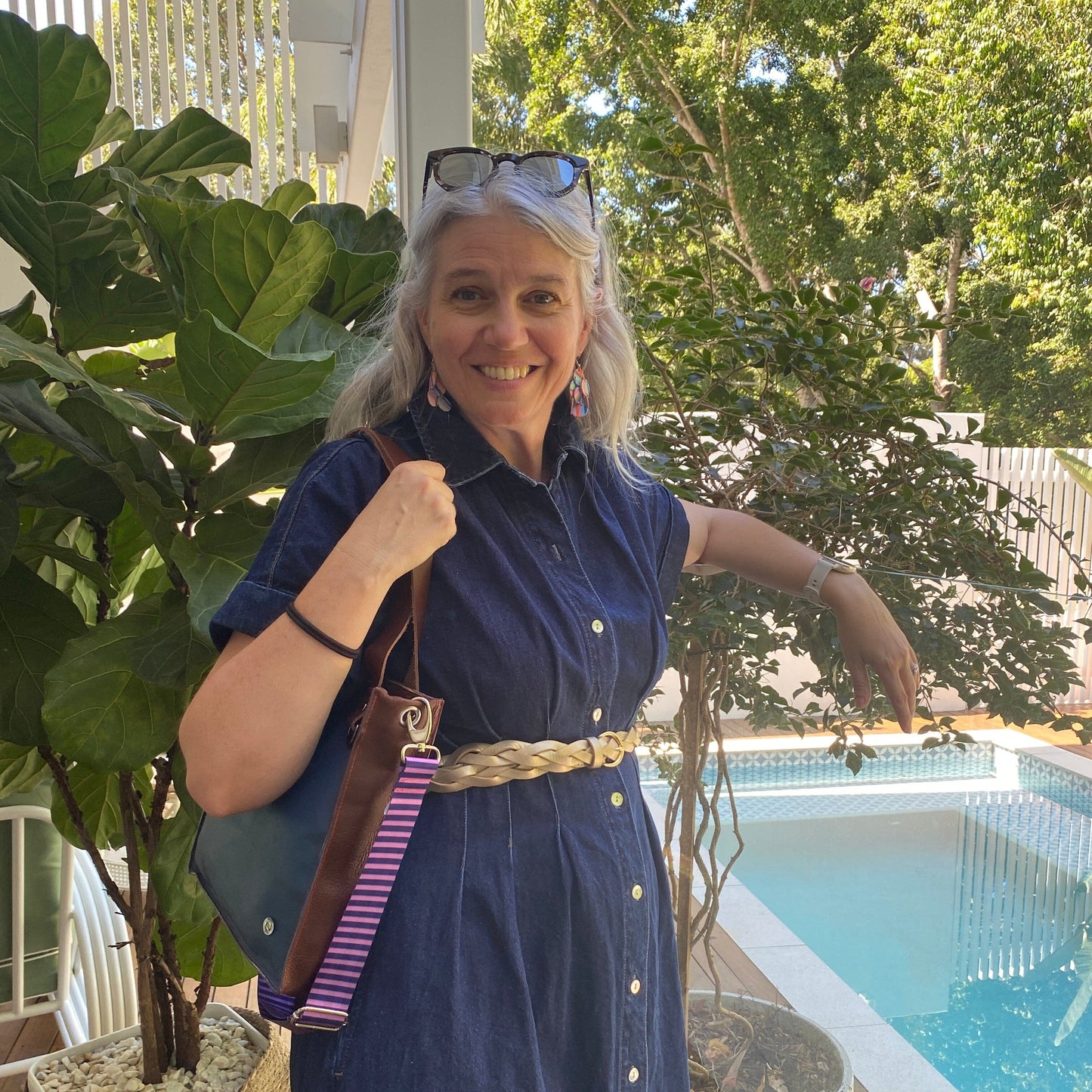 The Everyday Zipper Leather Tote - Navy/Tan