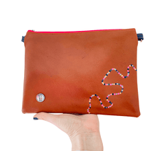 Load image into Gallery viewer, Tan Brisbane River - Leather Purse Plus+