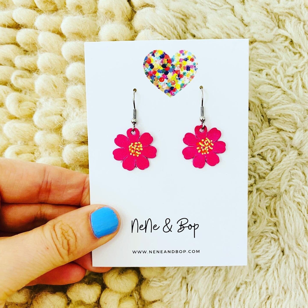 Dainty Daisies - Pink - Leather Earrings