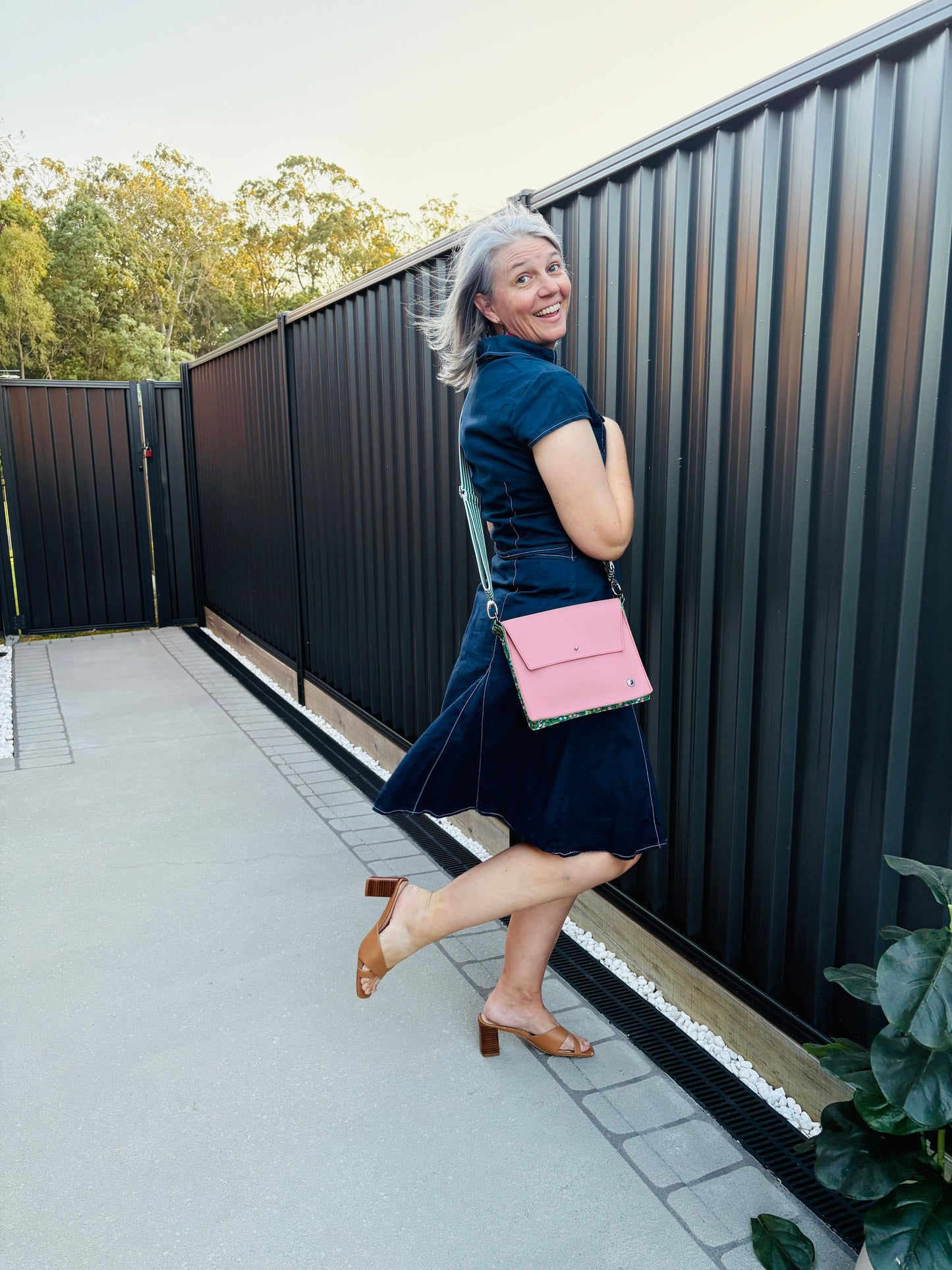 ALLY Leather Crossbody bag - Midi - Ditsy Floral/Pink