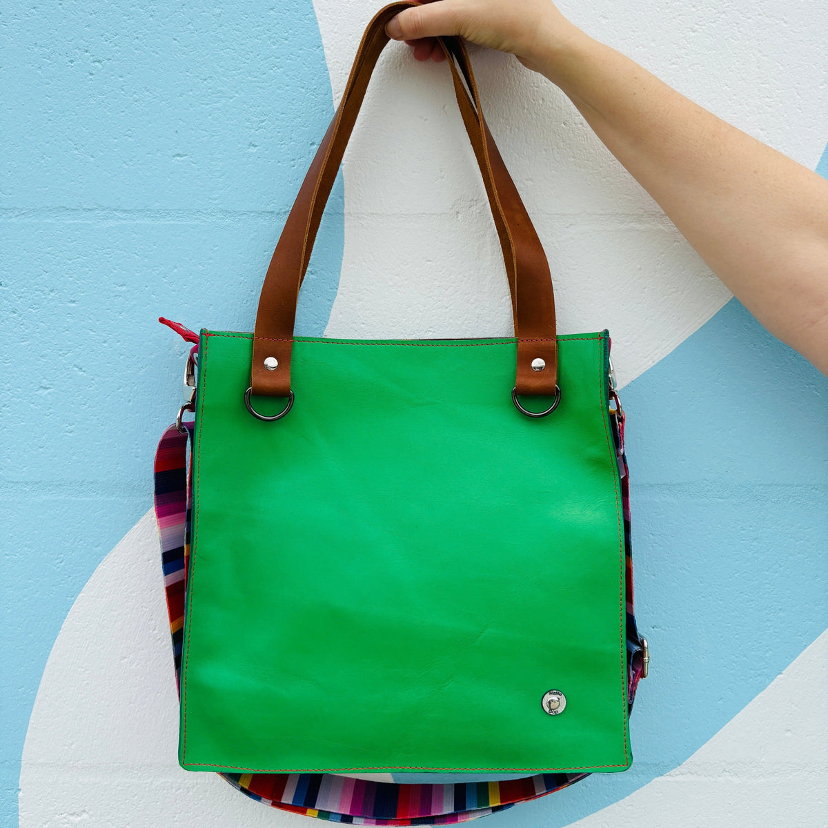 The Everyday Zipper Leather Tote - Apple Green/Pink