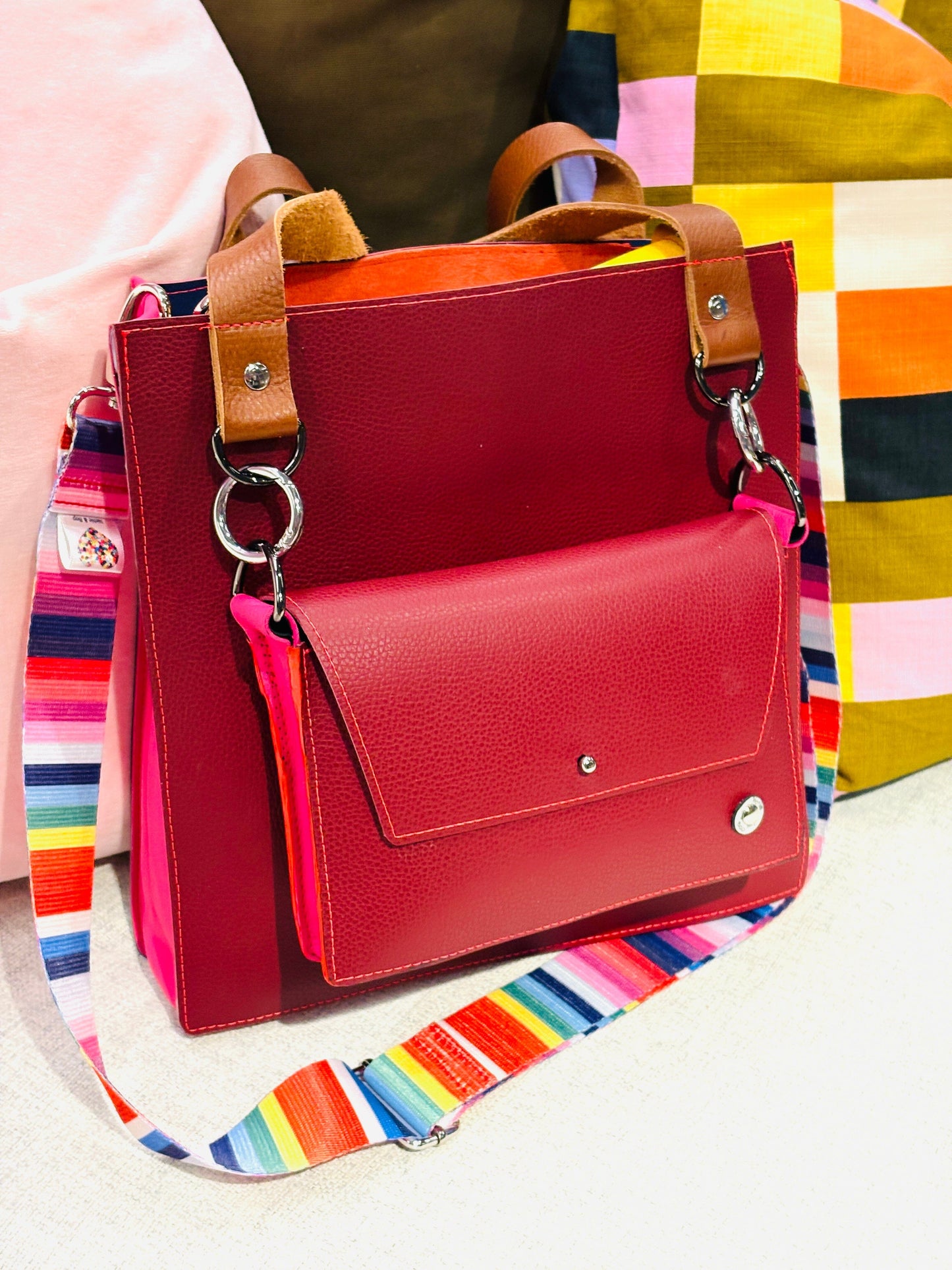The Everyday Leather Tote - Wine/Pink