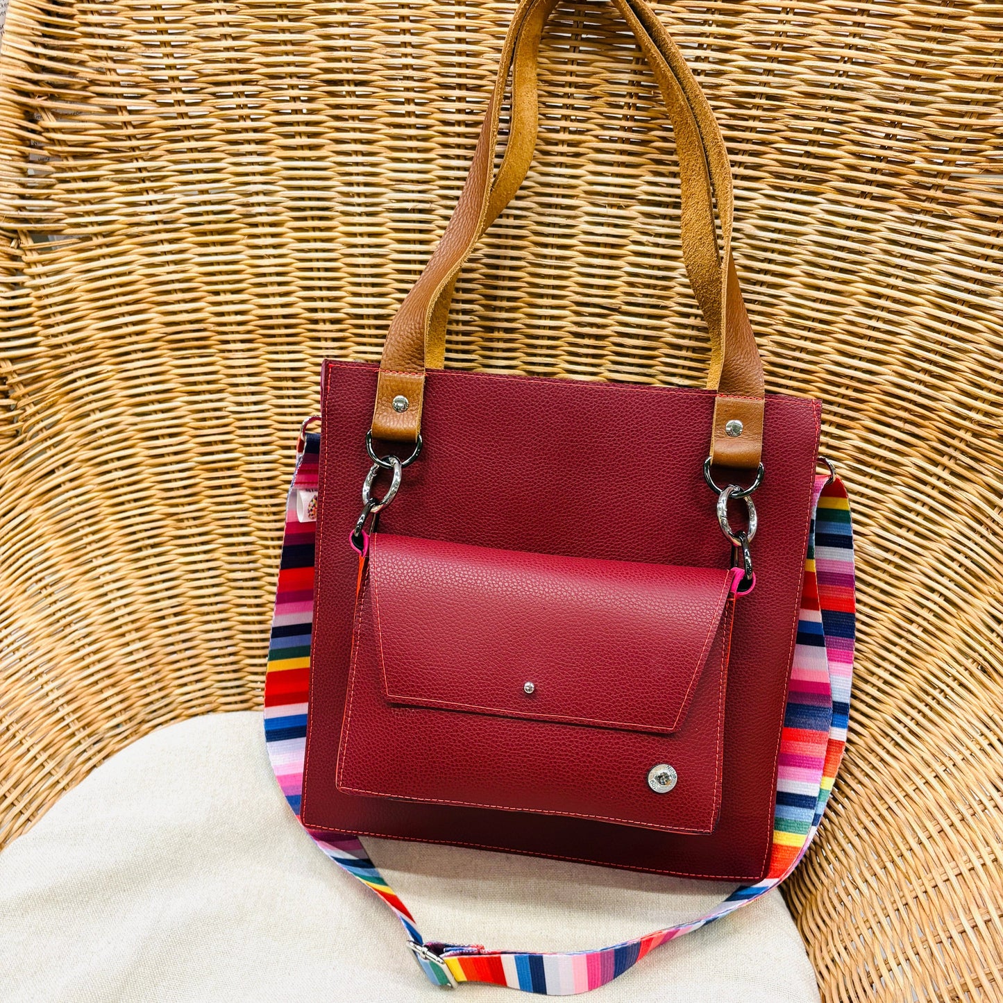 The Everyday Leather Tote - Wine/Pink