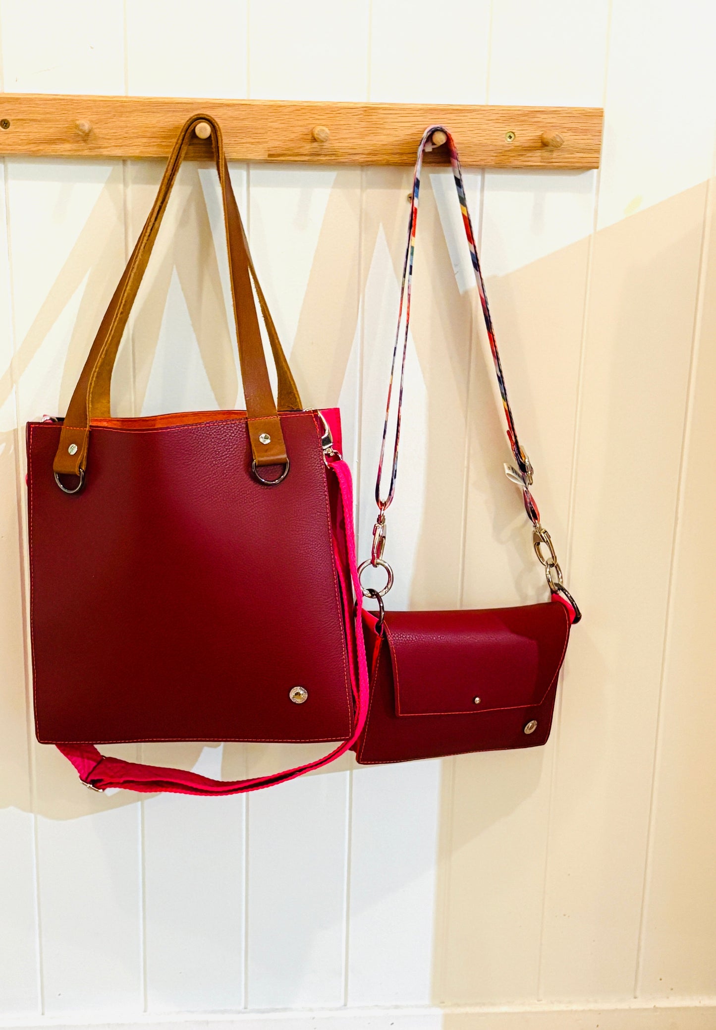 The Everyday Leather Tote - Wine/Pink