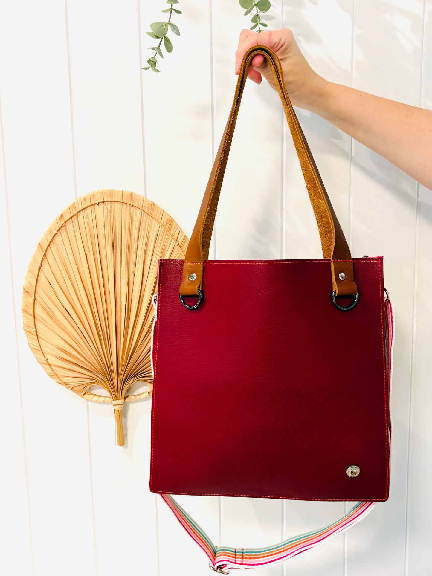 The Everyday Leather Tote - Wine/Pink