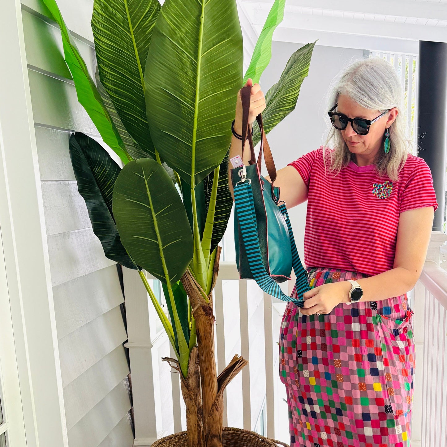 The Everyday Zipper Leather Tote - Green/Blush