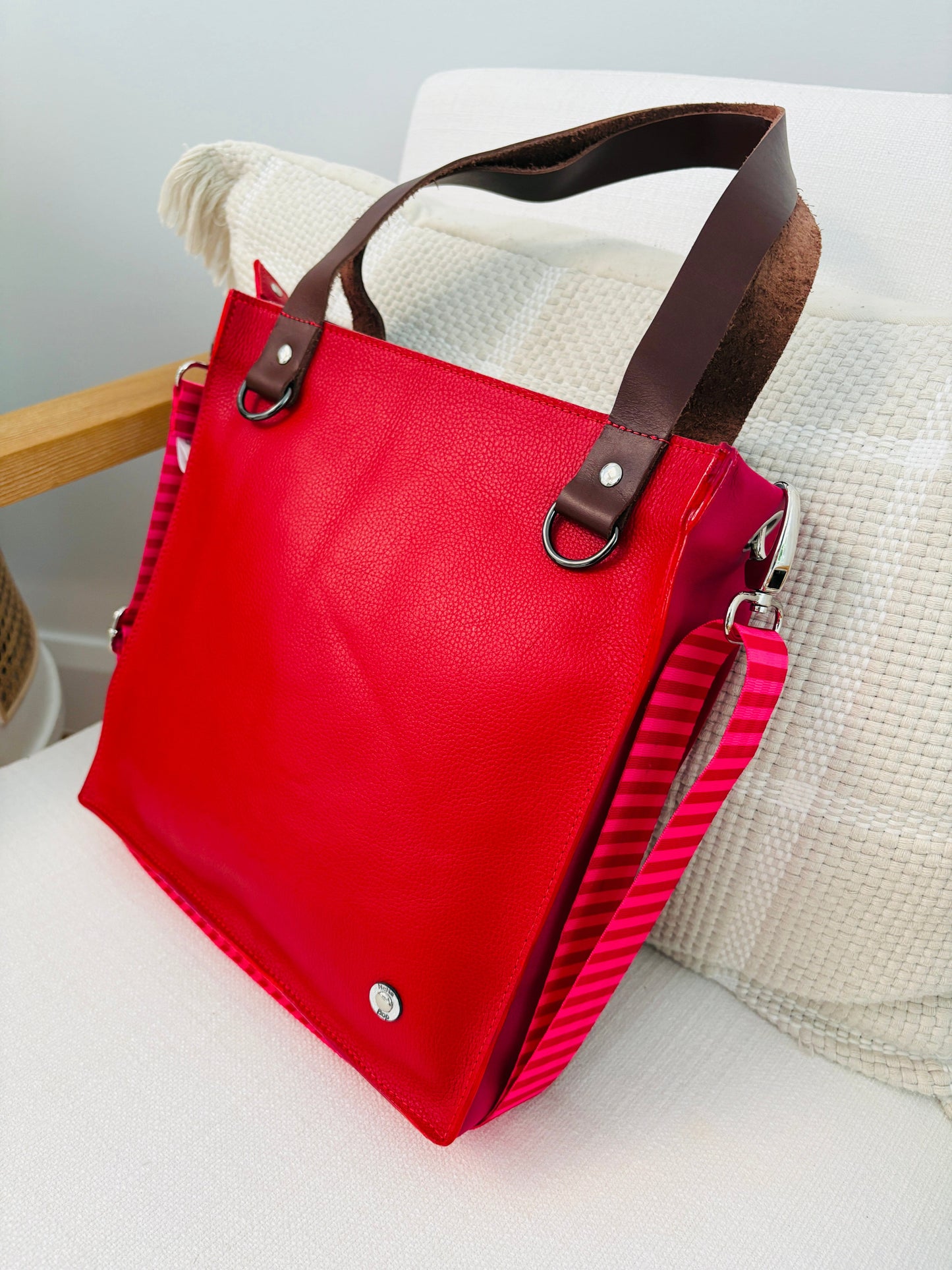 The Everyday Zipper Leather Tote - Red/Pink
