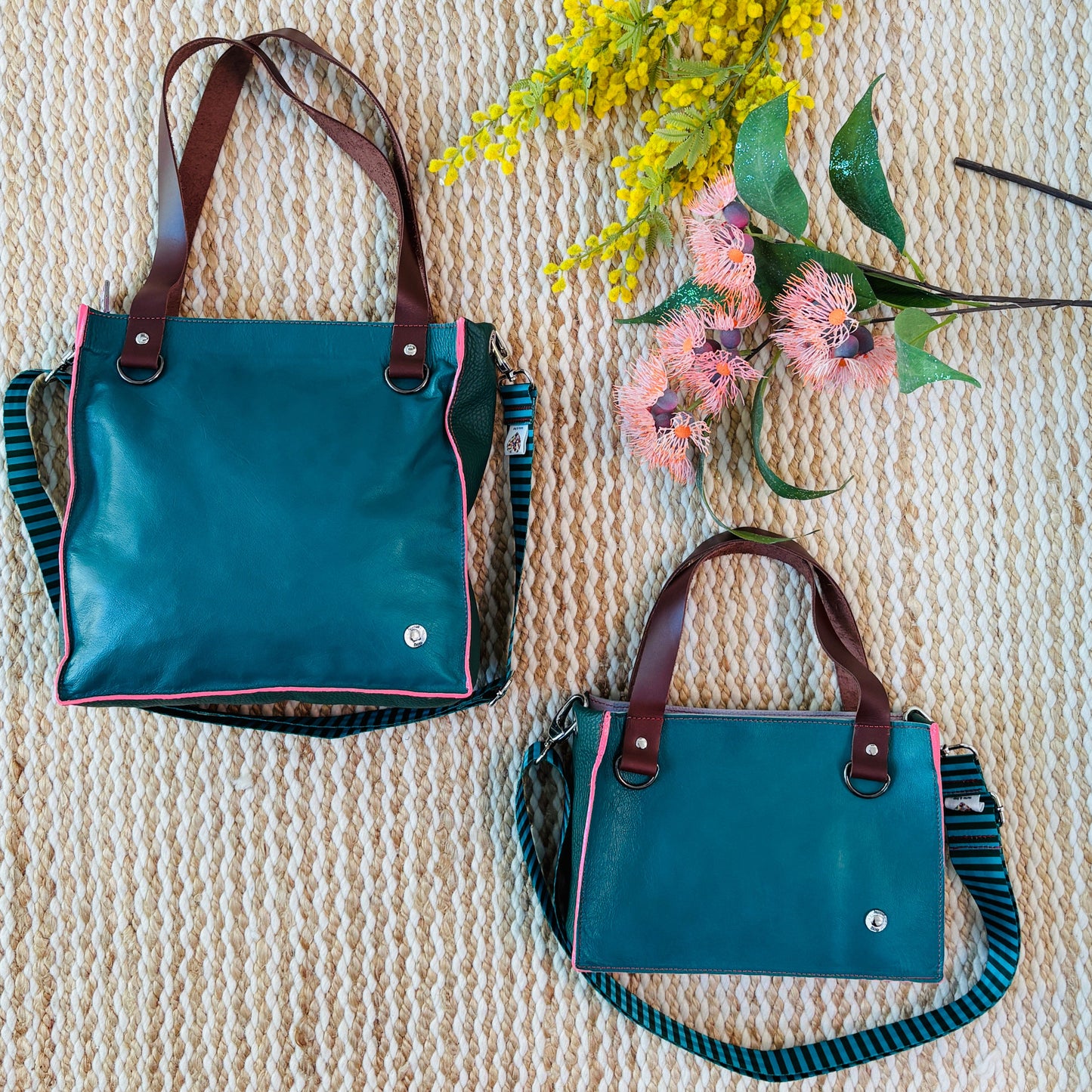 The Everyday Zipper Leather Tote - Green/Blush