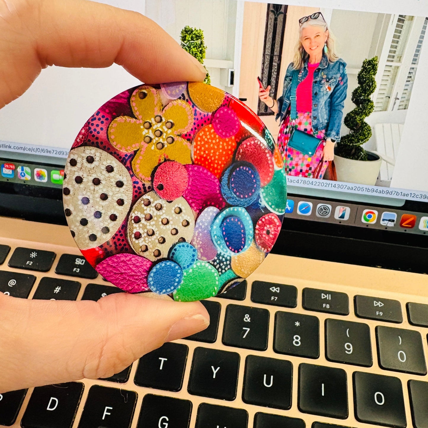 Exclusive Pocket Mirror - Bouquet of Blooms Artwork