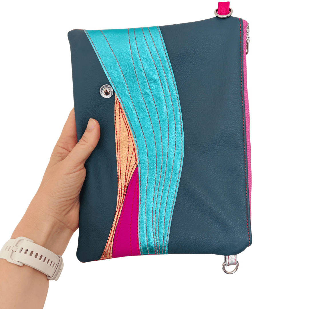 Magical Land 1 - Soft Leather Purse Plus+