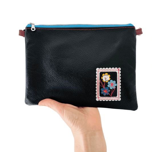 Block Colour with Fidget Flower Charm - Pebble Black Leather Purse Plus+
