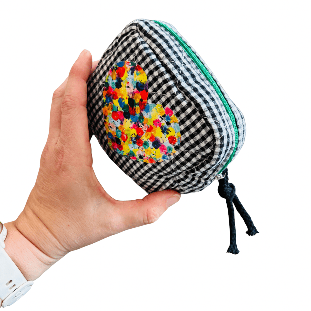 Black Gingham Heart - Zippy Pouch