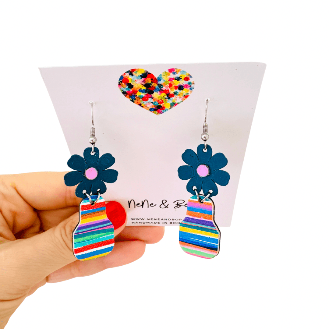 Rainbow Vase Bloom - Various colours